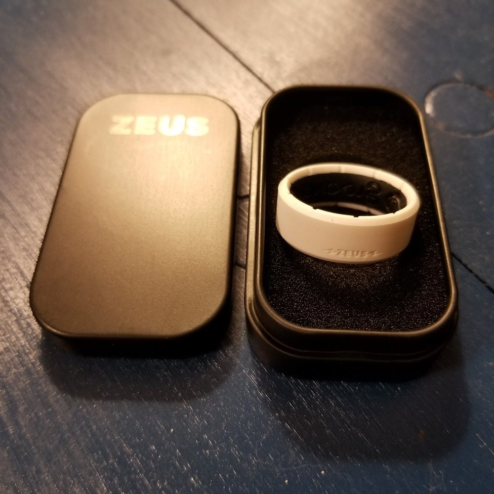 White/Black Groove Life Zeus Ring (Size 11)